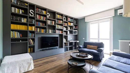 Apartments in Milano Zona 8 - Fiera, Gallaratese, Quarto Oggiaro - photo 4