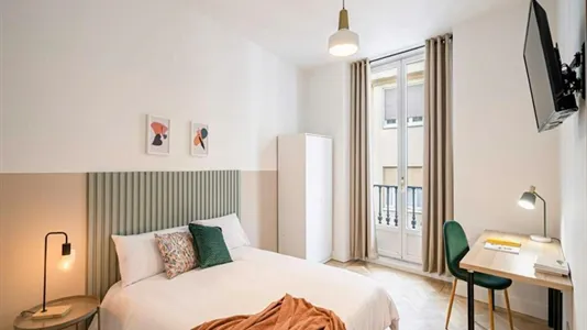 Rooms in Madrid Centro - photo 7