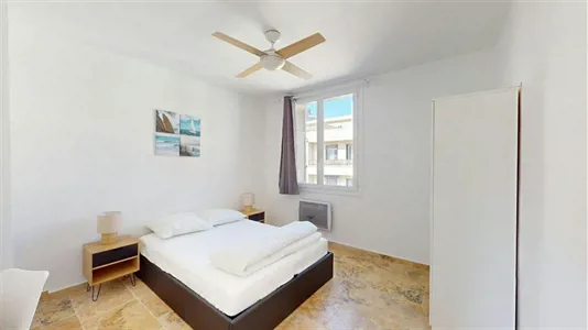 Rooms in Toulon - photo 1