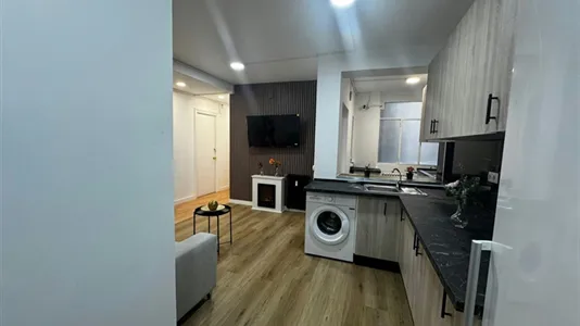 Rooms in Madrid Centro - photo 9