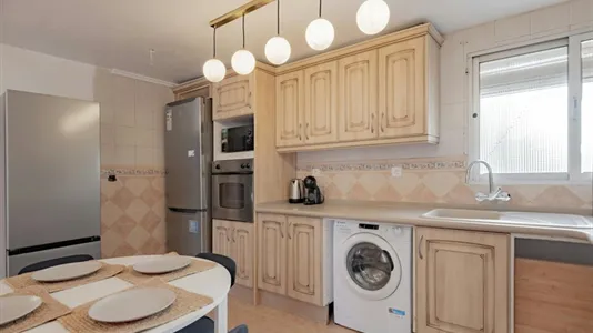 Rooms in Benimamet - photo 8