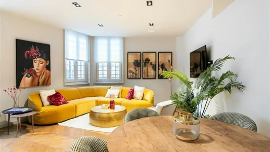 Apartments in Barcelona Ciutat Vella - photo 1