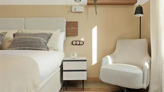 Rooms in Barcelona Eixample - photo 5