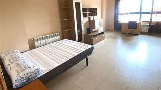 Rooms in Castellón de la Plana/Castelló de la Plana - photo 2