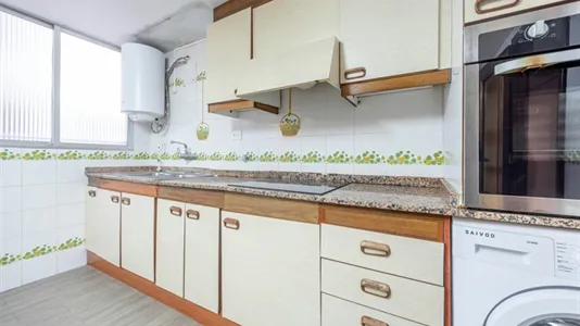 Rooms in Valencia Extramurs - photo 7