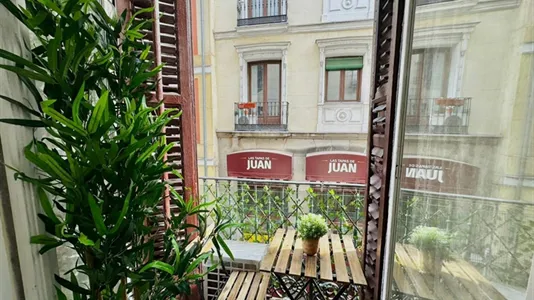 Rooms in Madrid Centro - photo 9