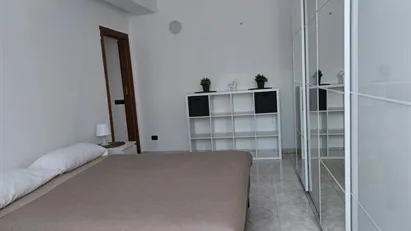 Room for rent in Desio, Lombardia