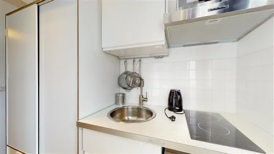 Rooms in Fontainebleau - photo 7