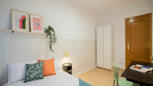 Rooms in Madrid Tetuán - photo 10