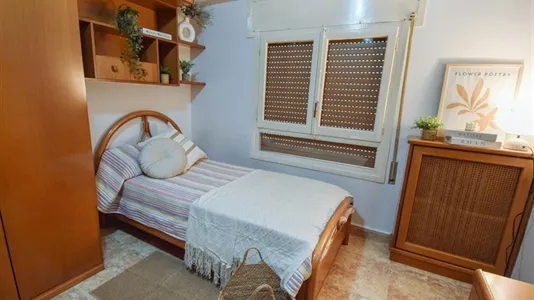 Rooms in Lleida - photo 5