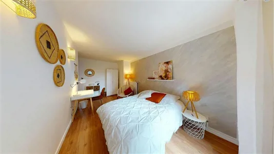 Rooms in Lyon - photo 2