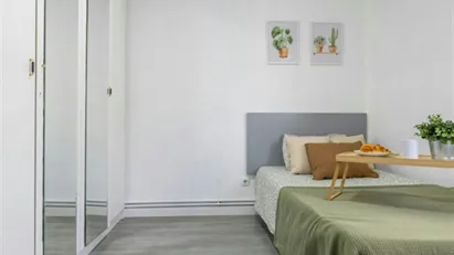 Room for rent in Madrid Vicálvaro, Madrid