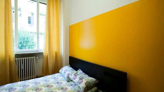 Rooms in Milano Zona 8 - Fiera, Gallaratese, Quarto Oggiaro - photo 2