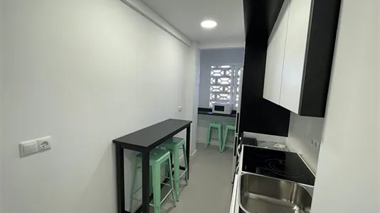 Rooms in Guadalajara - photo 5