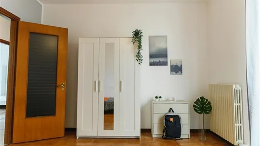 Rooms in Lecco - photo 2