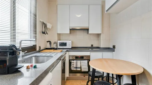 Rooms in Madrid Centro - photo 5