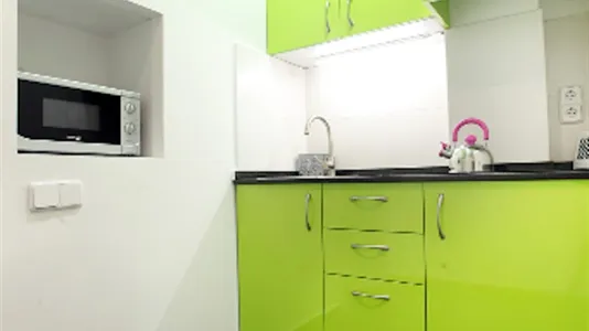 Rooms in Barcelona Ciutat Vella - photo 6