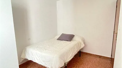 Room for rent in la Fontsanta, Comunidad Valenciana