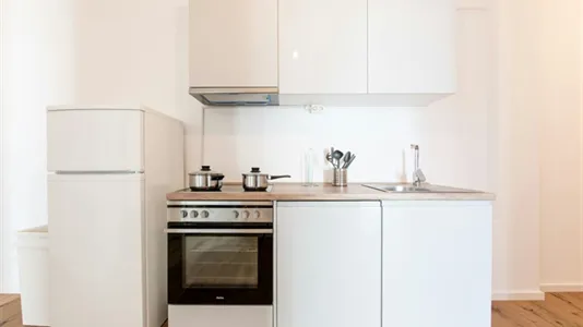 Rooms in Berlin Mitte - photo 8