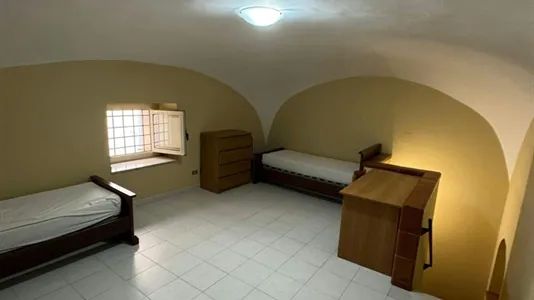 Rooms in Napoli Municipalità 2 - photo 2