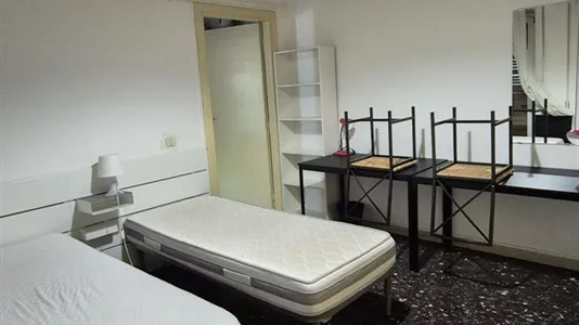 Rooms in Florence - photo 2