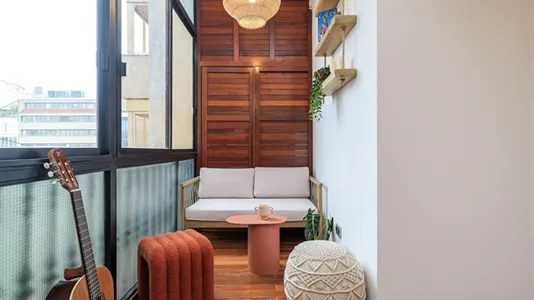 Rooms in Barcelona Eixample - photo 10