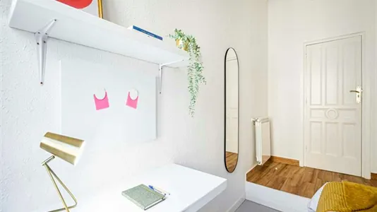 Rooms in Madrid Centro - photo 8