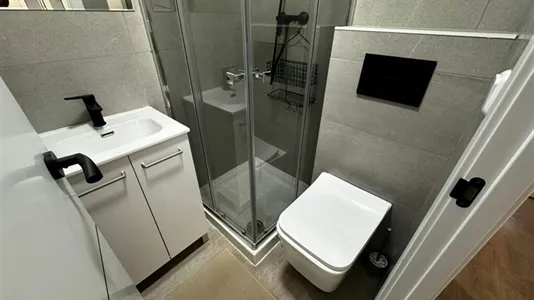 Rooms in Madrid Centro - photo 6