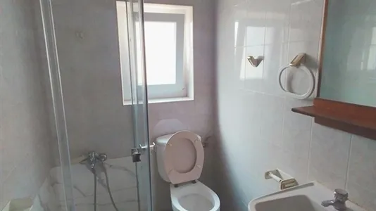 Rooms in Oviedo - photo 7