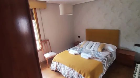 Rooms in Donostia/San Sebastián - photo 3