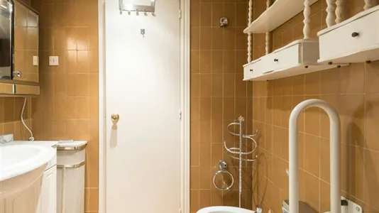 Rooms in Madrid Retiro - photo 8