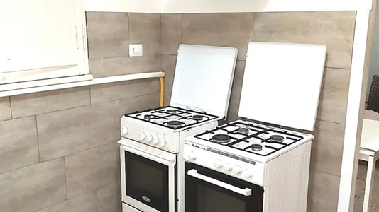 Rooms in Roma Municipio II – Parioli/Nomentano - photo 9