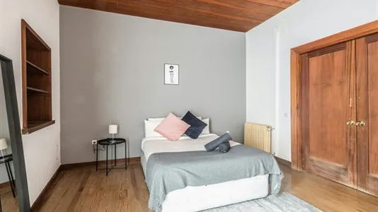 Rooms in Madrid Centro - photo 8