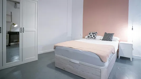 Rooms in Valencia Ciutat Vella - photo 3