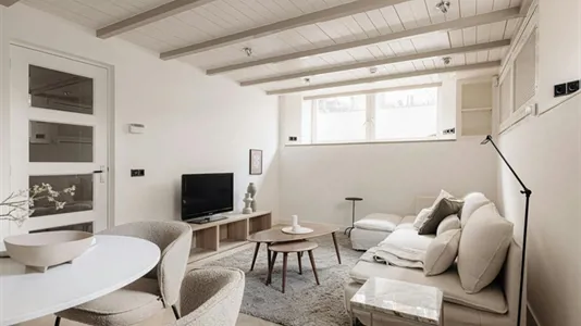 Apartments in Amsterdam Oud-Zuid - photo 2