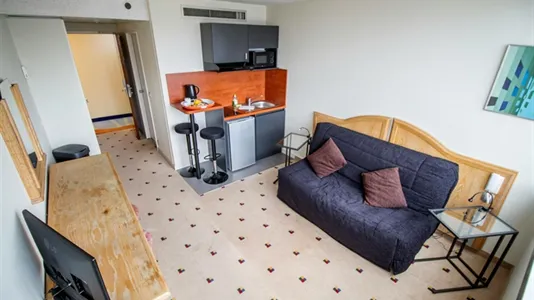 Apartments in Nancy - photo 2