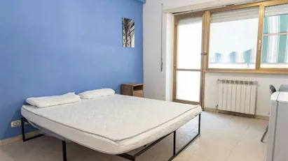 Room for rent in Roma Municipio XI – Arvalia/Portuense, Rome