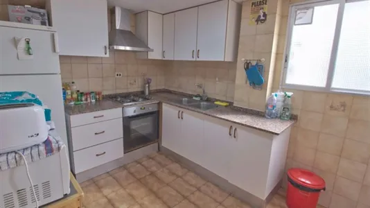 Rooms in Valencia Algirós - photo 7