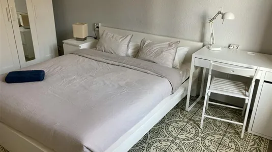 Rooms in Barcelona Eixample - photo 7