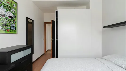 Rooms in Milano Zona 2 - Stazione Centrale, Gorla, Turro, Greco, Crescenzago - photo 3