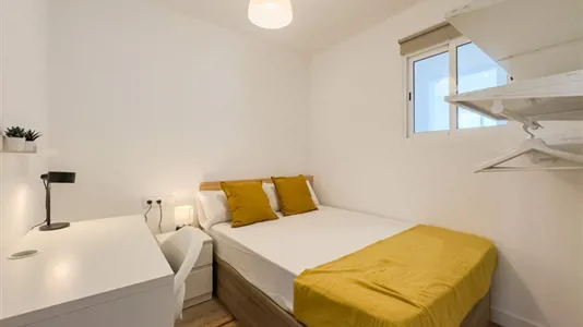 Rooms in Esplugues de Llobregat - photo 1