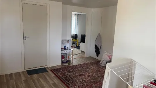 Houses in Älmhult - photo 2