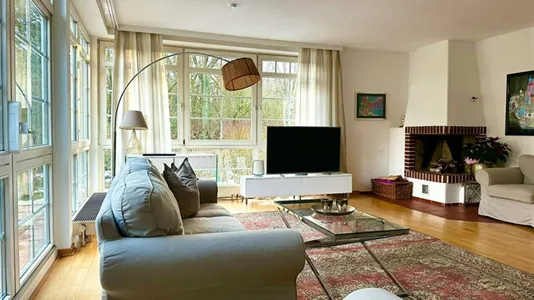 Houses in Hamburg Wandsbek - photo 2