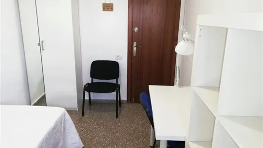 Rooms in Valencia Algirós - photo 4