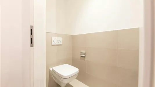 Rooms in Berlin Mitte - photo 9