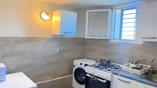 Rooms in Roma Municipio VI – Roma Delle Torri - photo 5