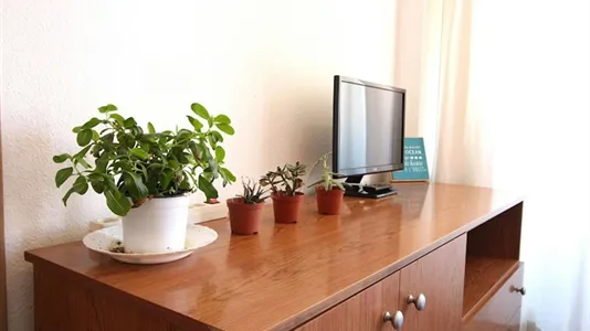 Rooms in Valencia Algirós - photo 9