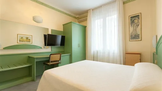 Rooms in Novara - photo 1