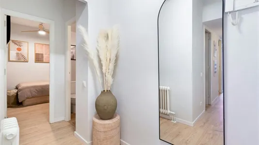 Rooms in Barcelona Eixample - photo 9