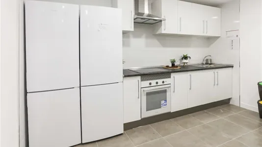 Rooms in Madrid Chamberí - photo 9